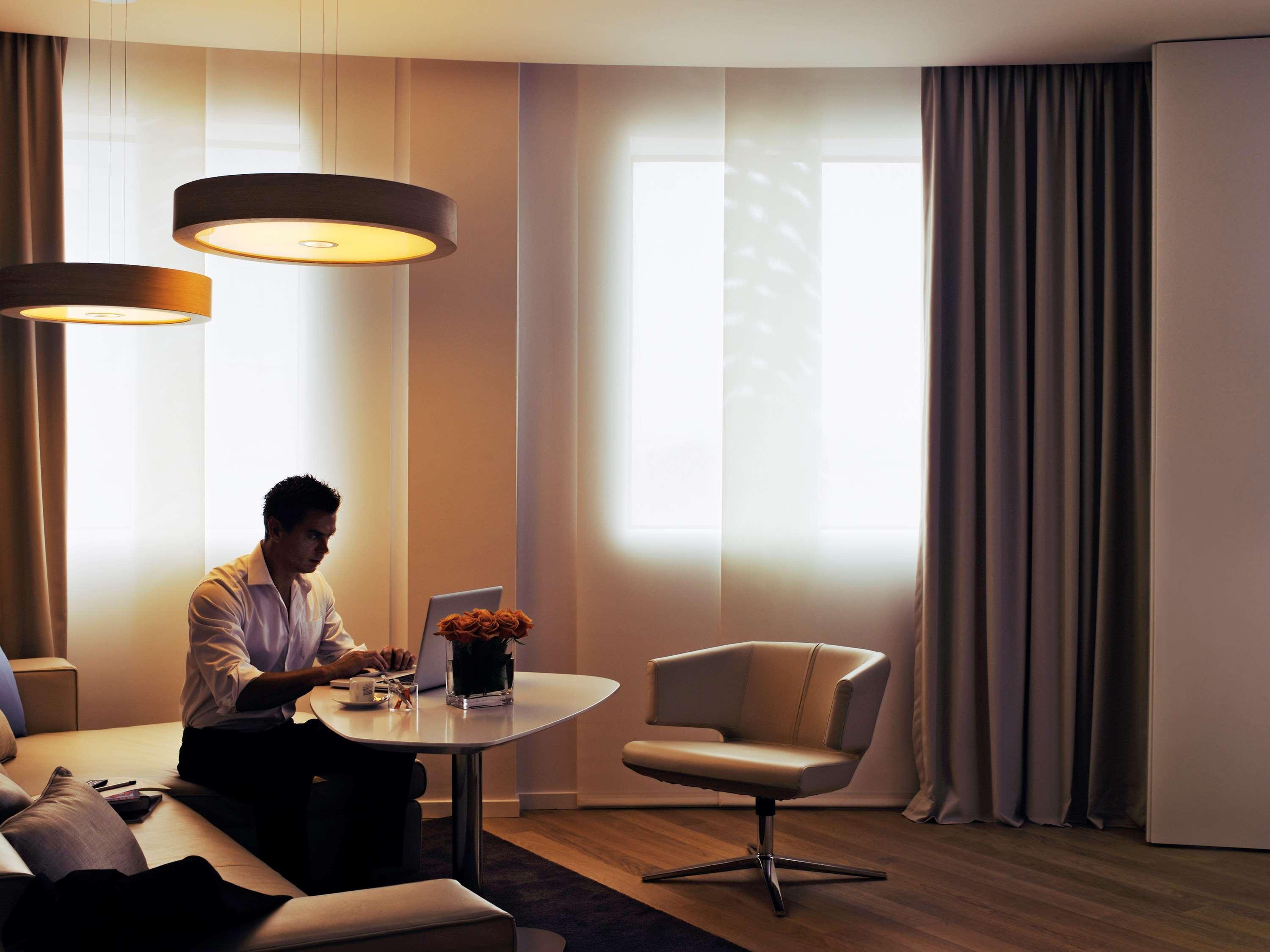 Hotel Pullman Brussels Centre Midi à Saint-Gilles Extérieur photo
