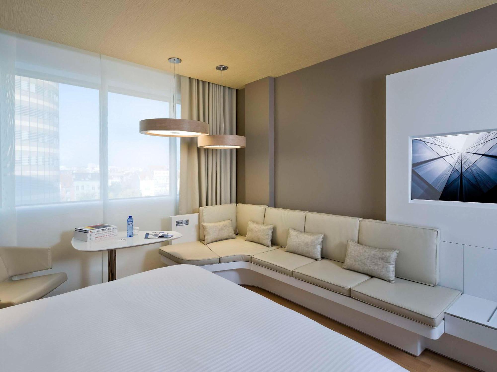 Hotel Pullman Brussels Centre Midi à Saint-Gilles Extérieur photo